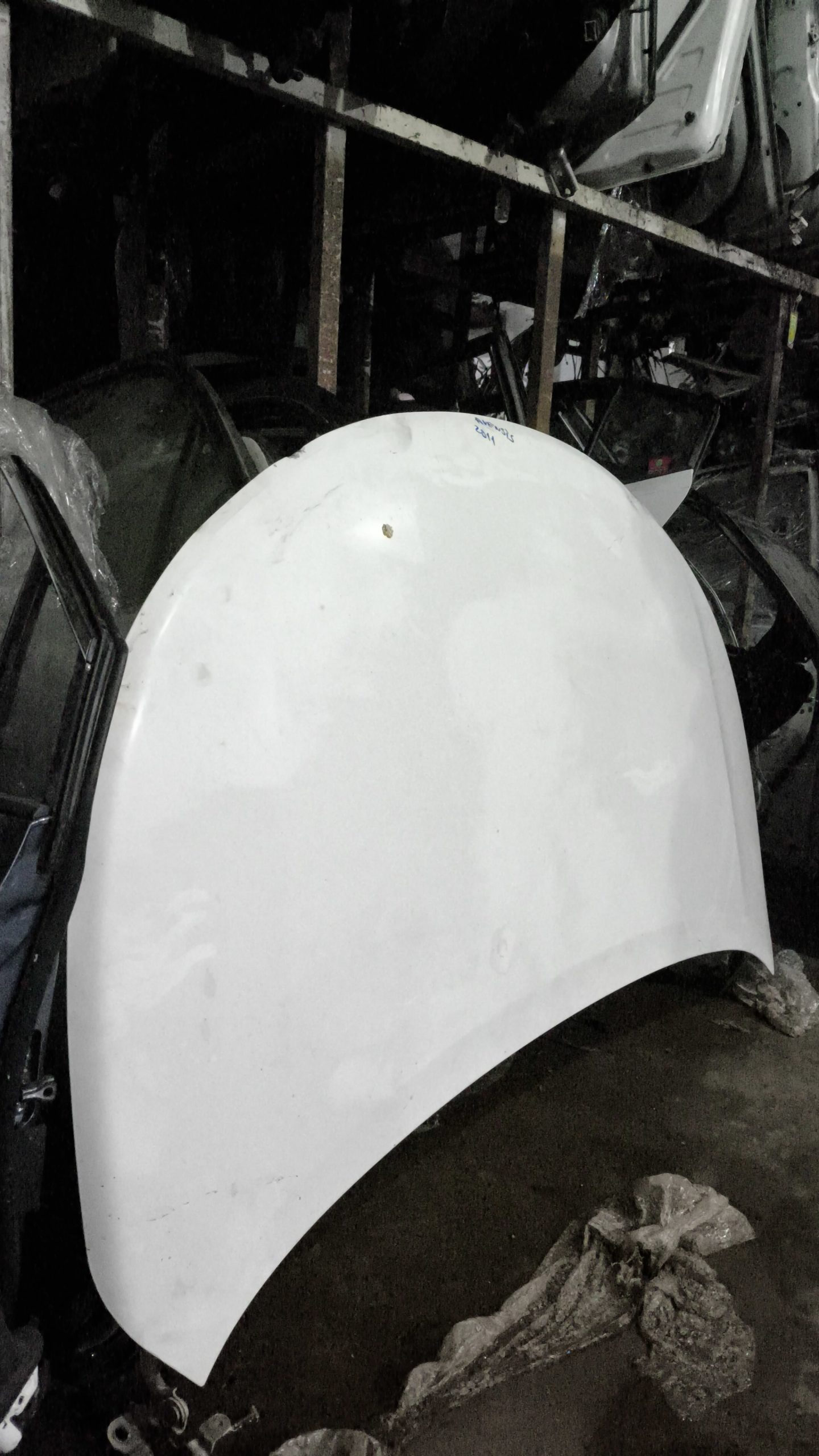 Toyota Avensis 2013 Ön Kaput