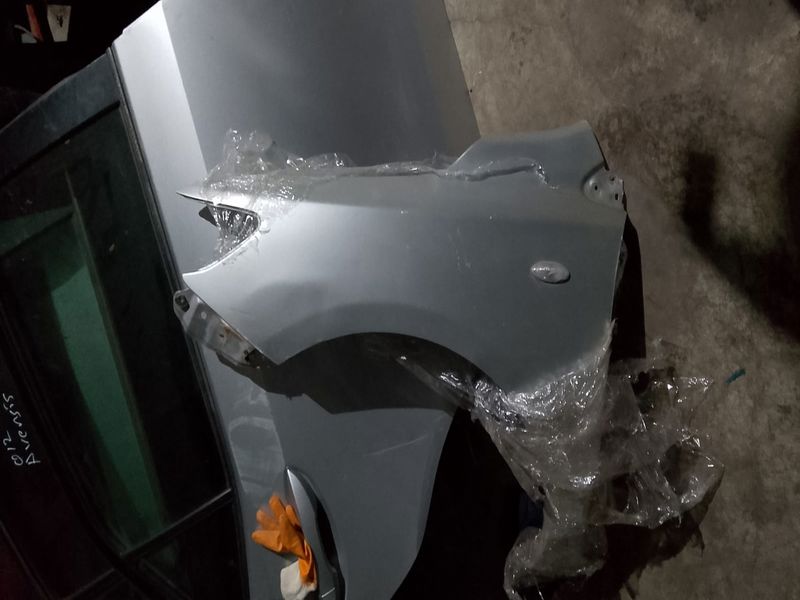 Toyota Corolla Sol Ön Çamurluk