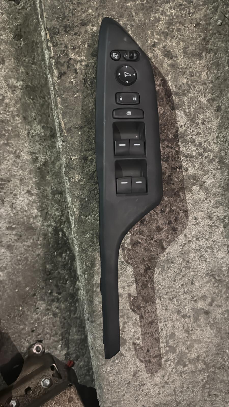 Honda Civic Cam Düğmesi 2016-2019 Model