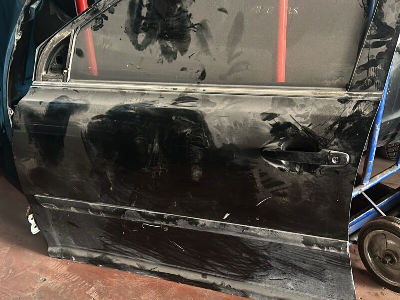 Toyota Avensis Sol Ön Kapı 2008 Model