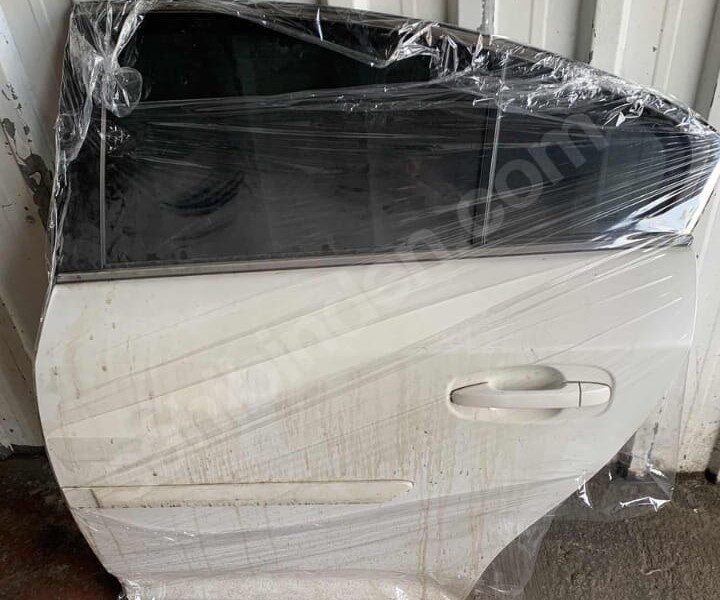 Toyota Avensis Sol Arka Kapı 2012-2015 Model