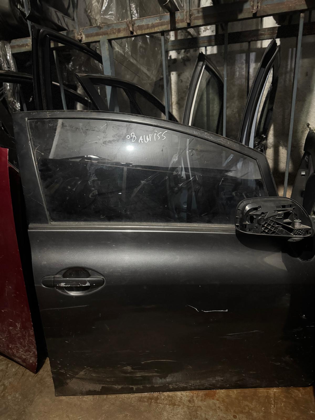Toyota Auris Sağ Ön Kapı 2007-2011 Model