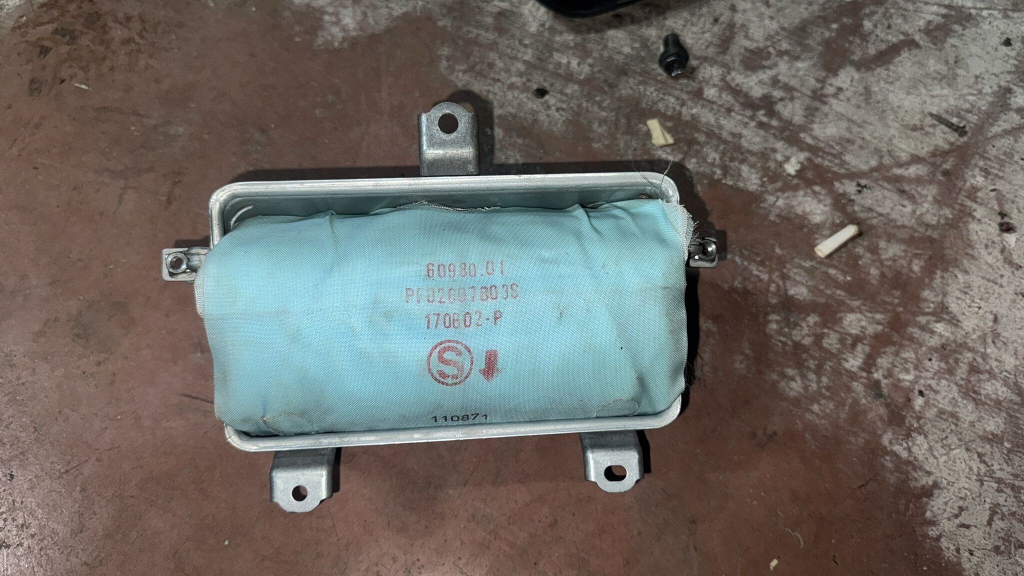Toyota Auris Yolcu Airbag 2010 Model