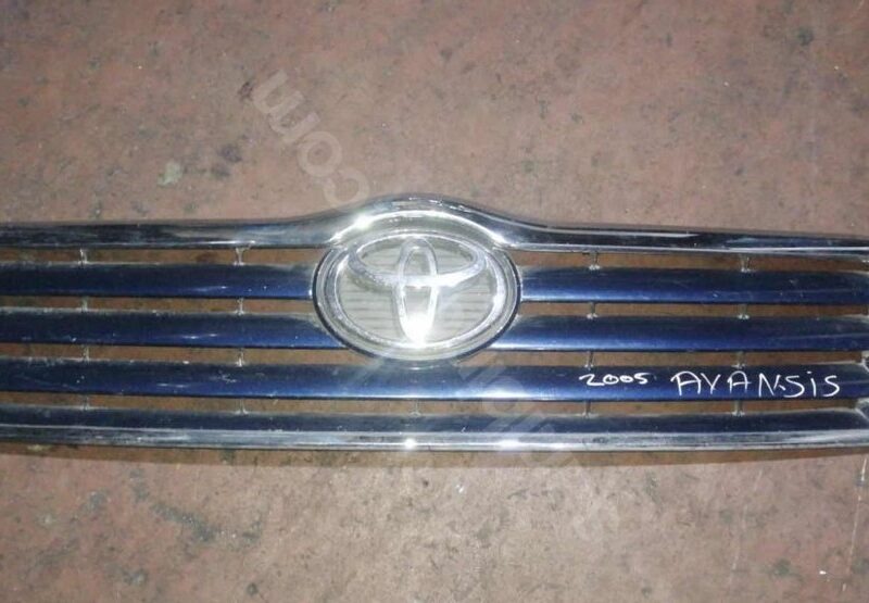 Toyota Avensis Ön Panjur 2005 Model