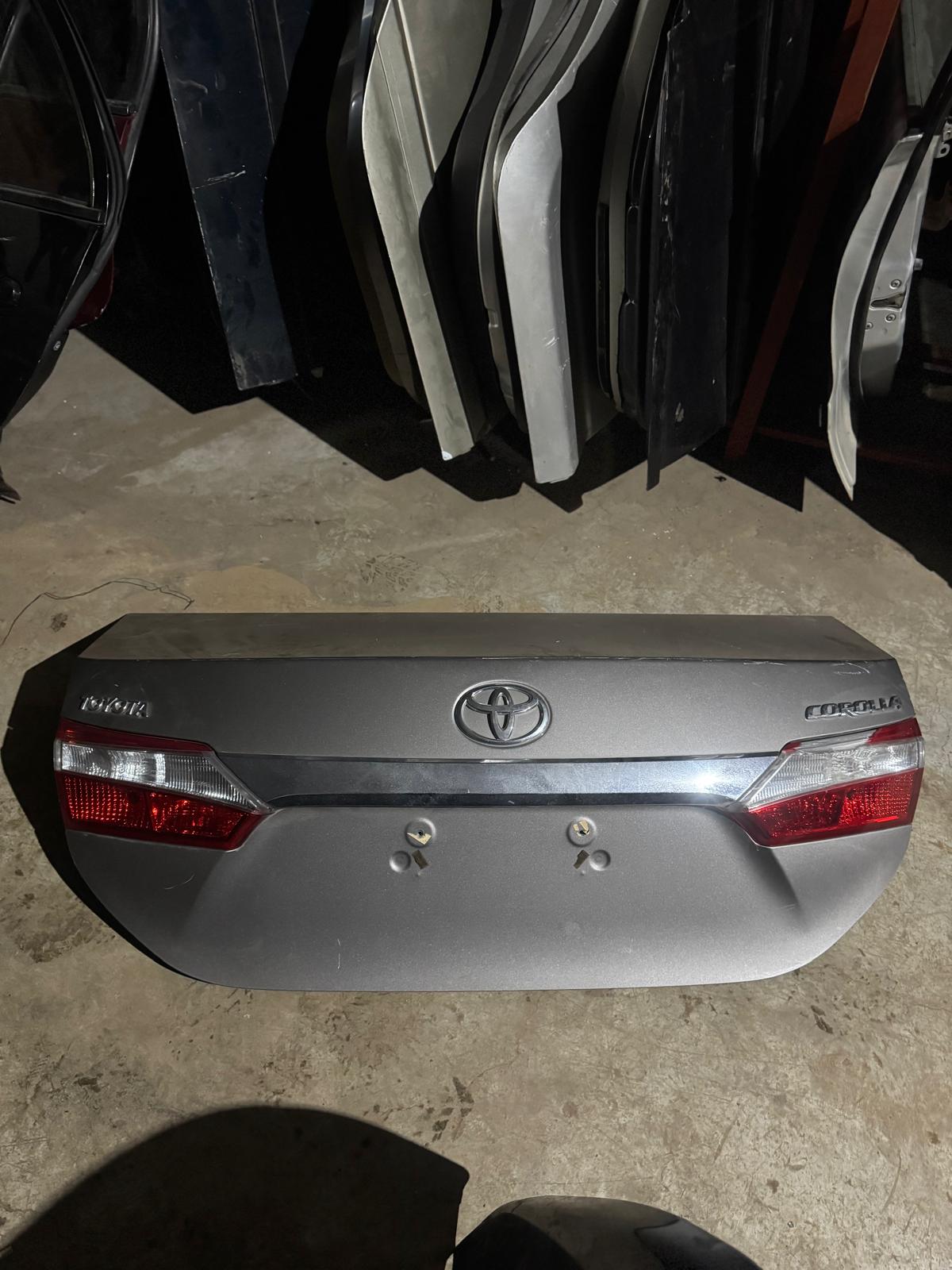 Toyota Corolla Bagaj Kapağı 2013-2018 Model