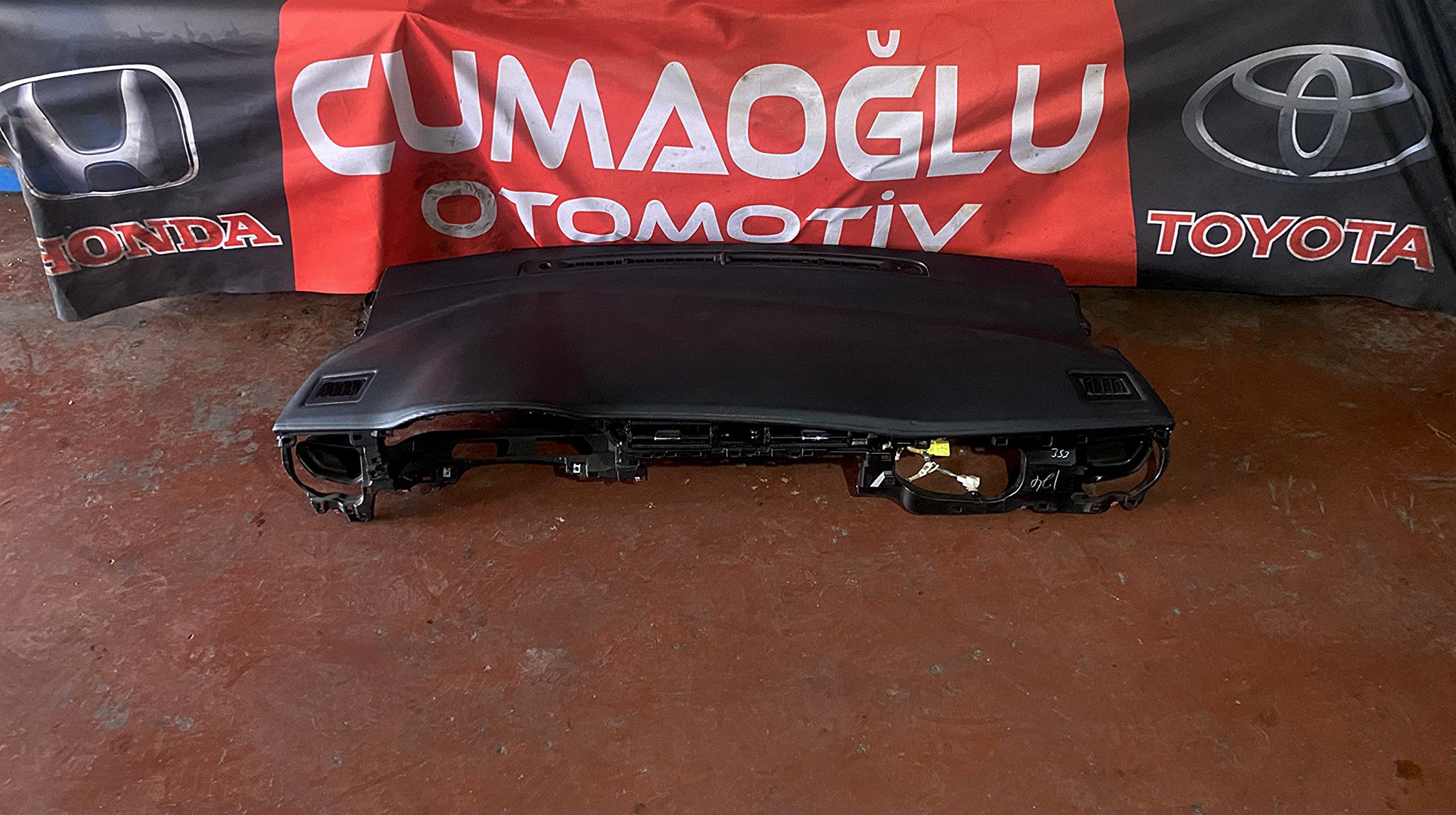 Toyota Corolla Torpido Göğüs 2012-2017 Model