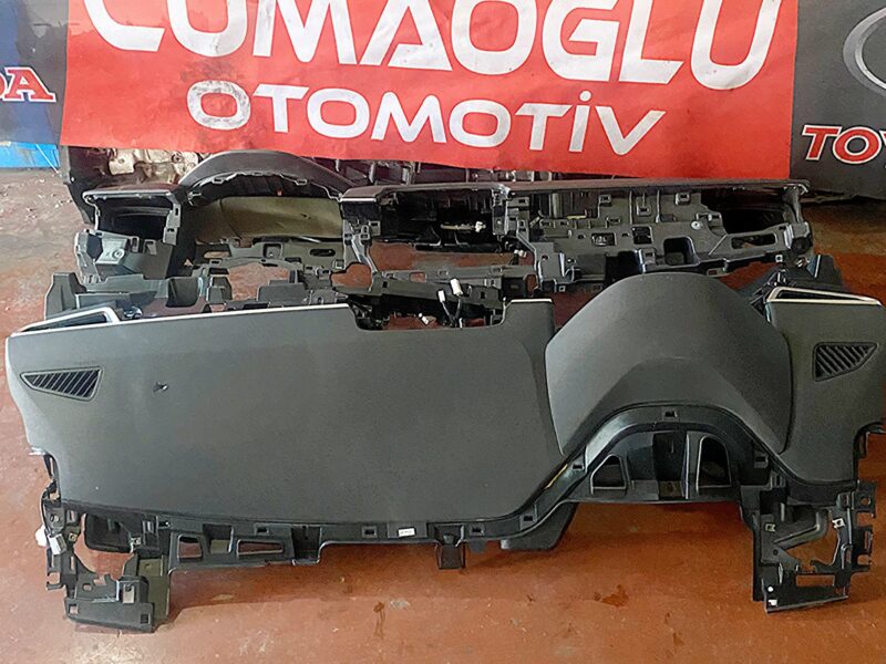 Toyota Corolla Torpido Göğüs 2018-2023 Model