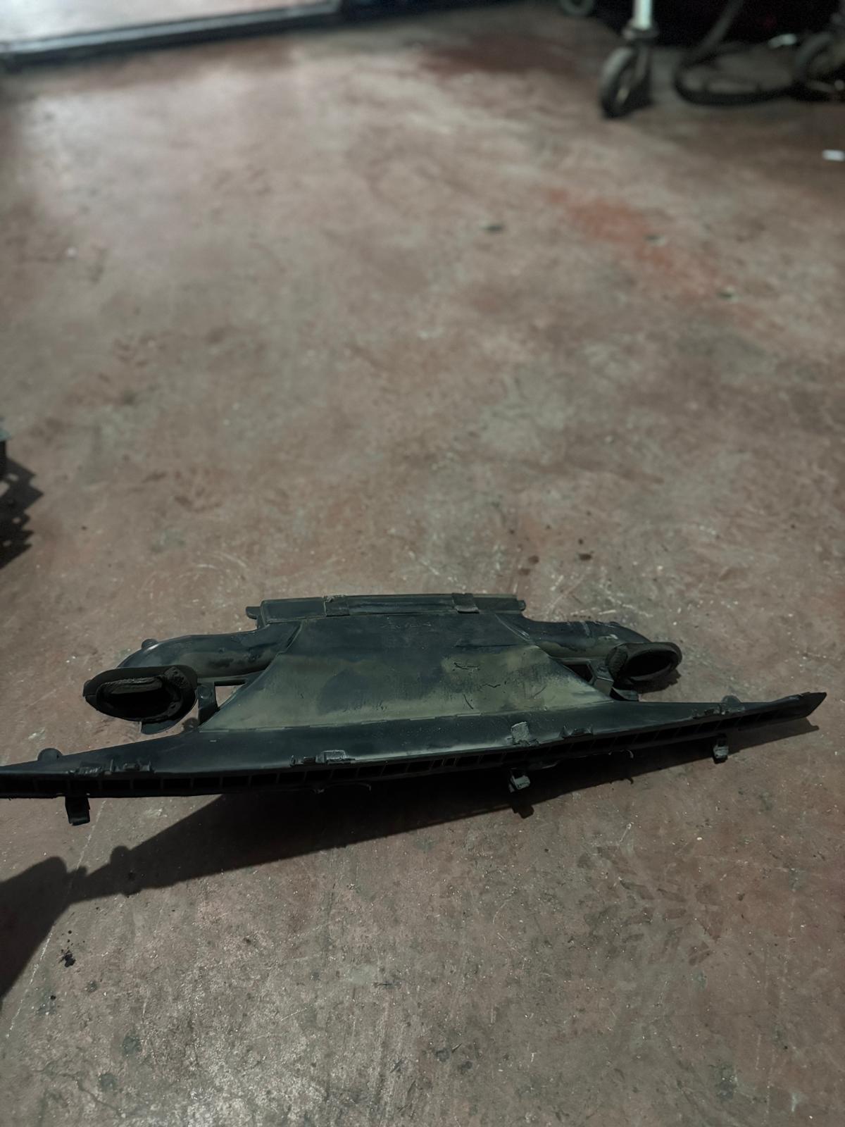 Toyota Rav4 Göğüs İç Plastiği 2008-2010 Model
