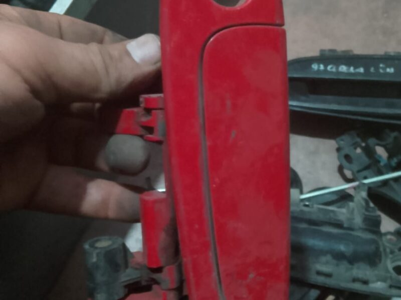 Toyota Yaris Sol Ön Kapı Kolu 2005 Model